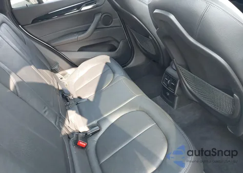 2018 BMW X1 xDrive28I из США, поврежденный, VIN WBXHT3C32J5K23486